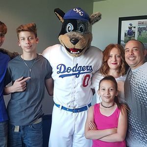 Meet your Posher, Adrian